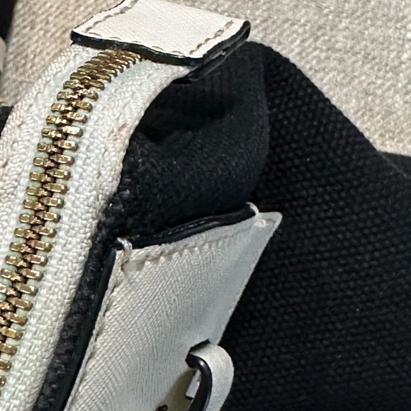 Stunning Henri Bendel Black and White Canvas Jetsetter Backpack/Crossbody! EUC! - Picture 11 of 13